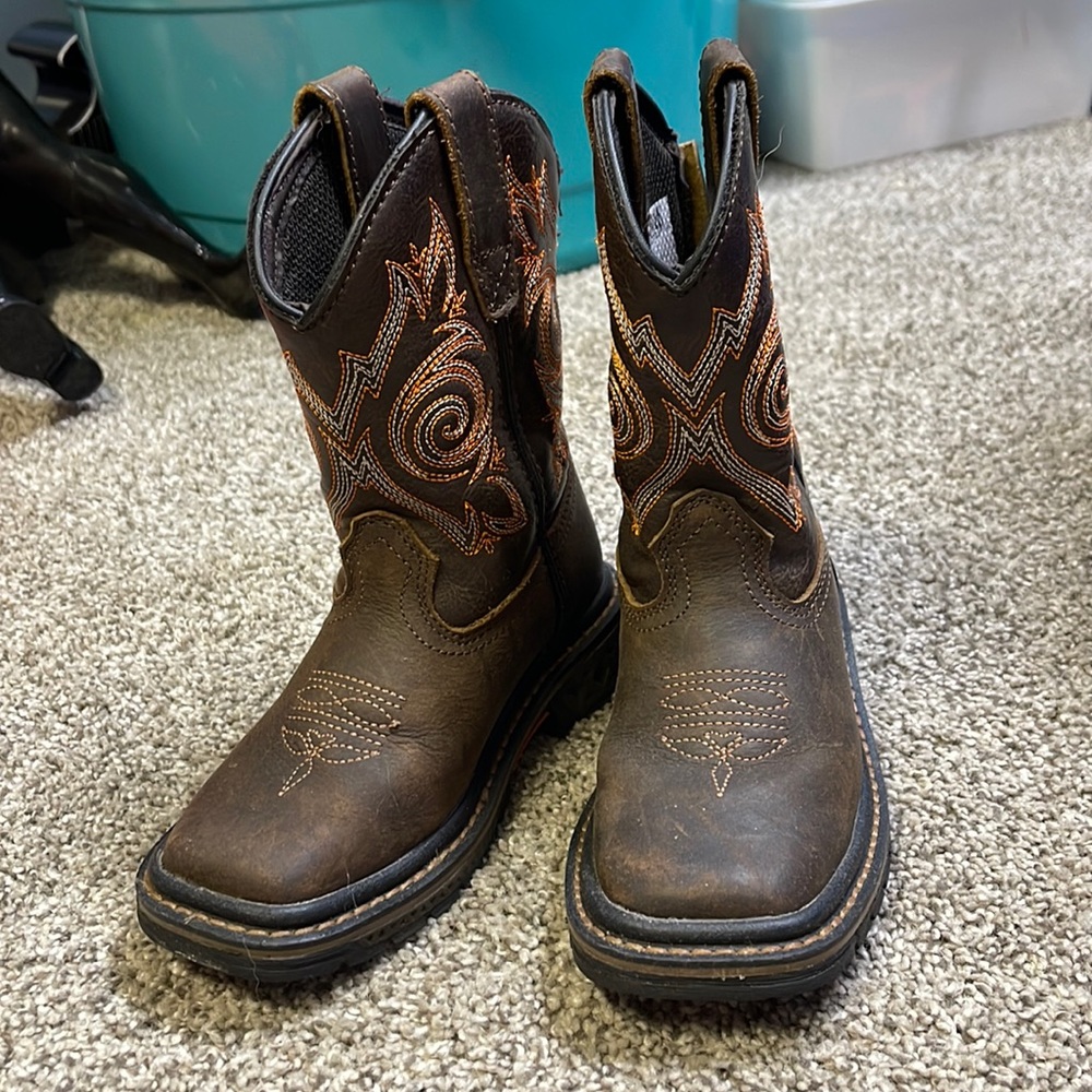 Toddler boys Georgia Boots. Size 9.